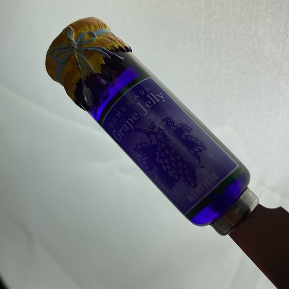 Vintage mini butcher block with decorative spreader knives - Picture 9 of 14